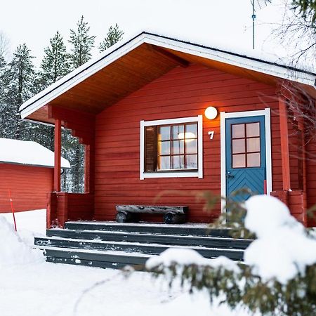 Peurasuvanto Moekit & Camping Екстериор снимка