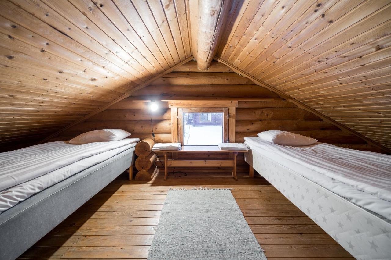 Peurasuvanto Moekit & Camping Екстериор снимка
