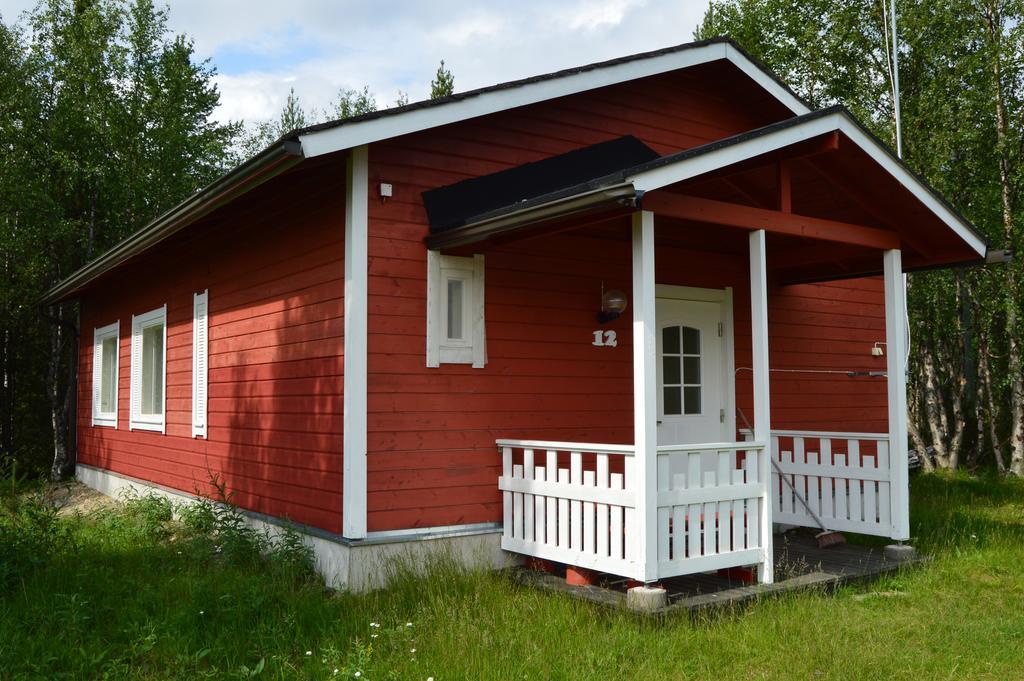 Peurasuvanto Moekit & Camping Екстериор снимка