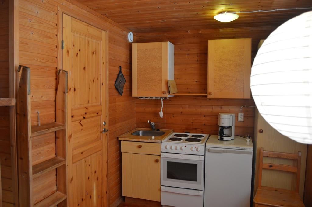 Peurasuvanto Moekit & Camping Екстериор снимка