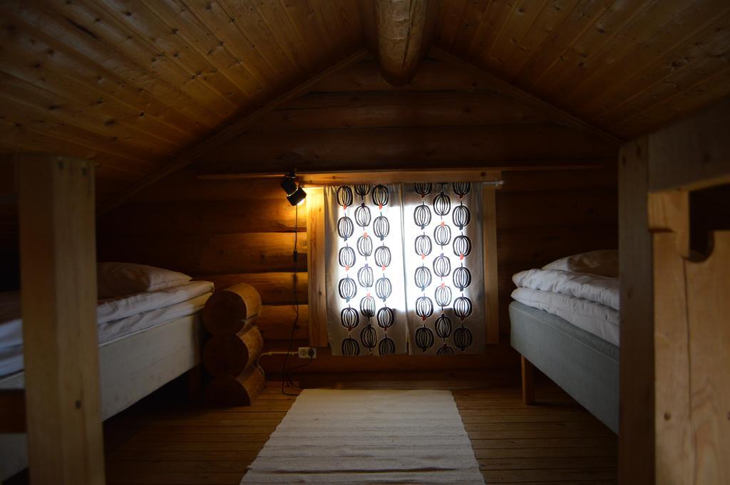 Peurasuvanto Moekit & Camping Екстериор снимка